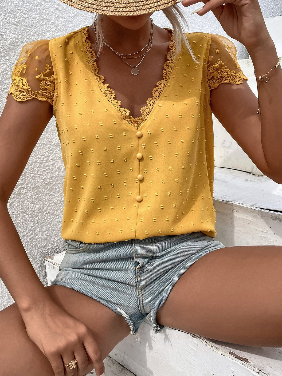 Blusa Renda Suiça S25